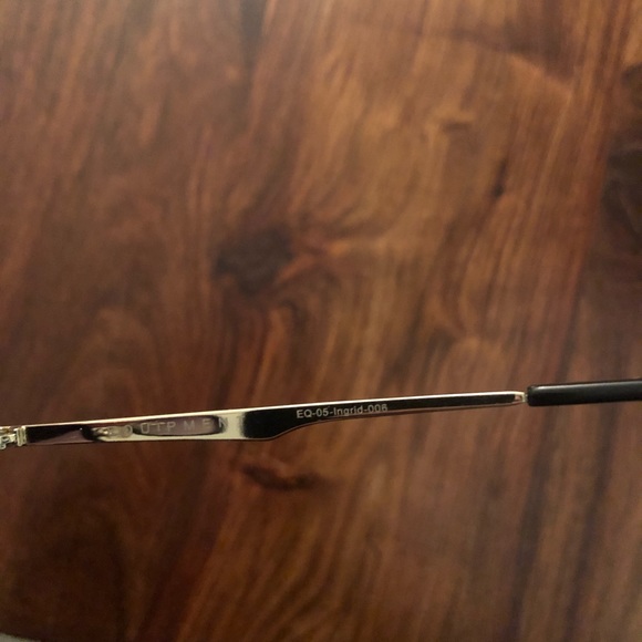 NWOT Equipment sunglasses - Picture 5 of 10